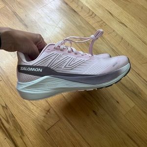 NWT Salomon Aero Blaze W Running Shoes